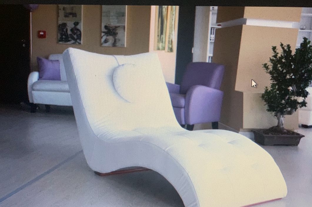 Chaise longue