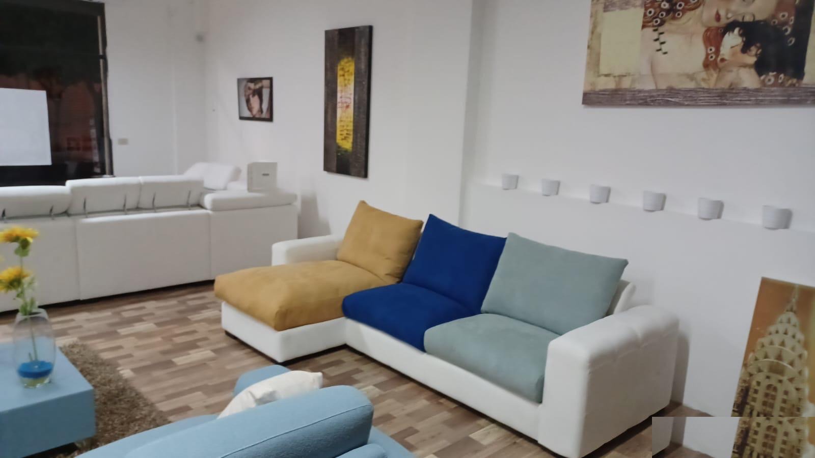 Showroom Eurosofà 21